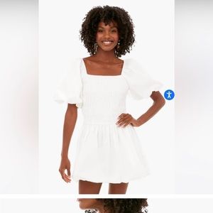 Tuckernuck - Hyacinth House Caterina white smocked dress